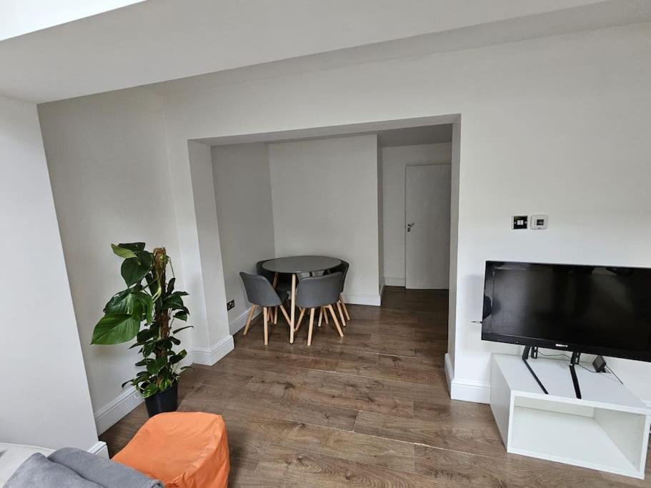 Beautiful Garden Flat Near Central London Exterior photo
